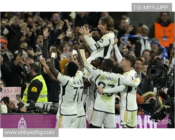 足球明星16号在皇马的辉煌历程与传奇故事揭秘 足球明星16号在皇马的辉煌历程与传奇故事揭秘